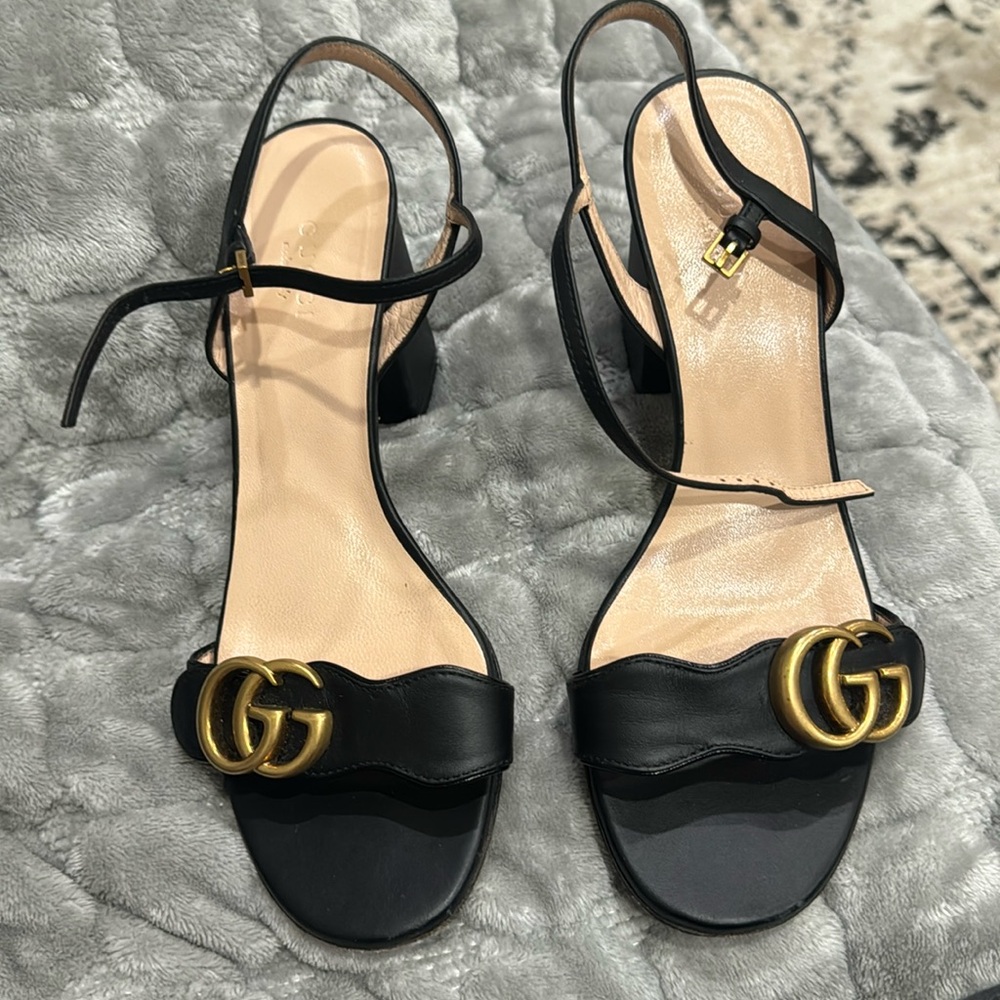 Black gucci heels